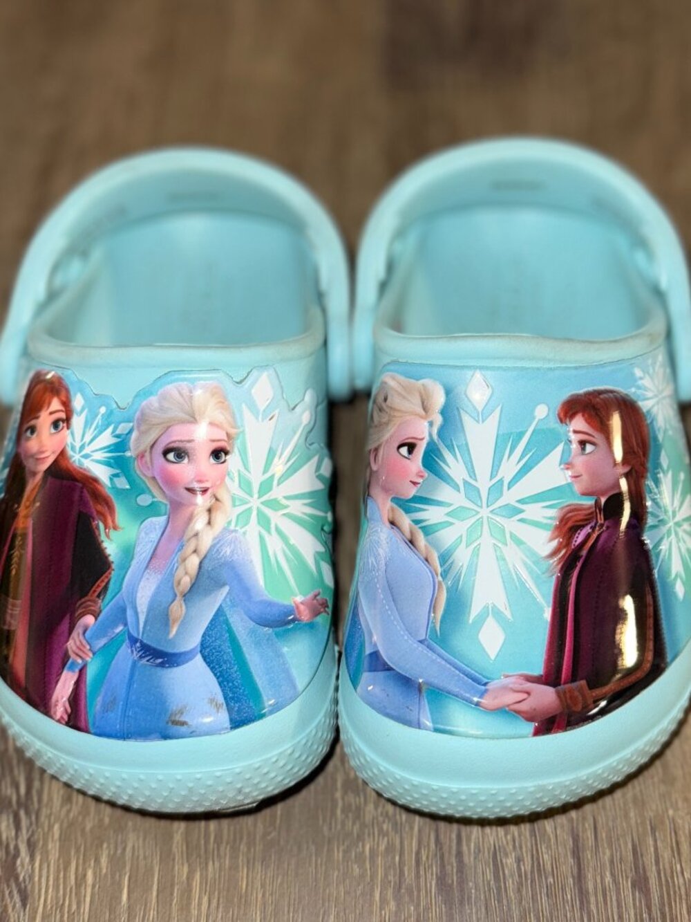Crocs Fun Lab Disney Frozen Elsa/Anna Classic Clogs Ice Blue Size 7 Toddler